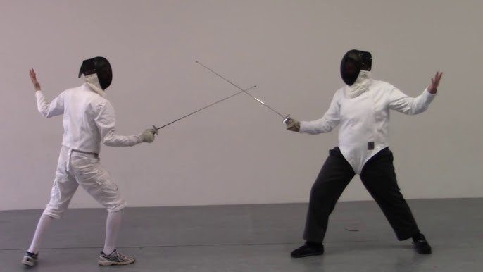 sword-fencing:-a-complete-beginner’s-guide-to-the-sport