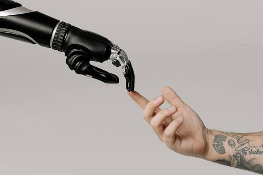 the-shift-from-chatbots-to-human-like-ai:-what-businesses-need-to-know